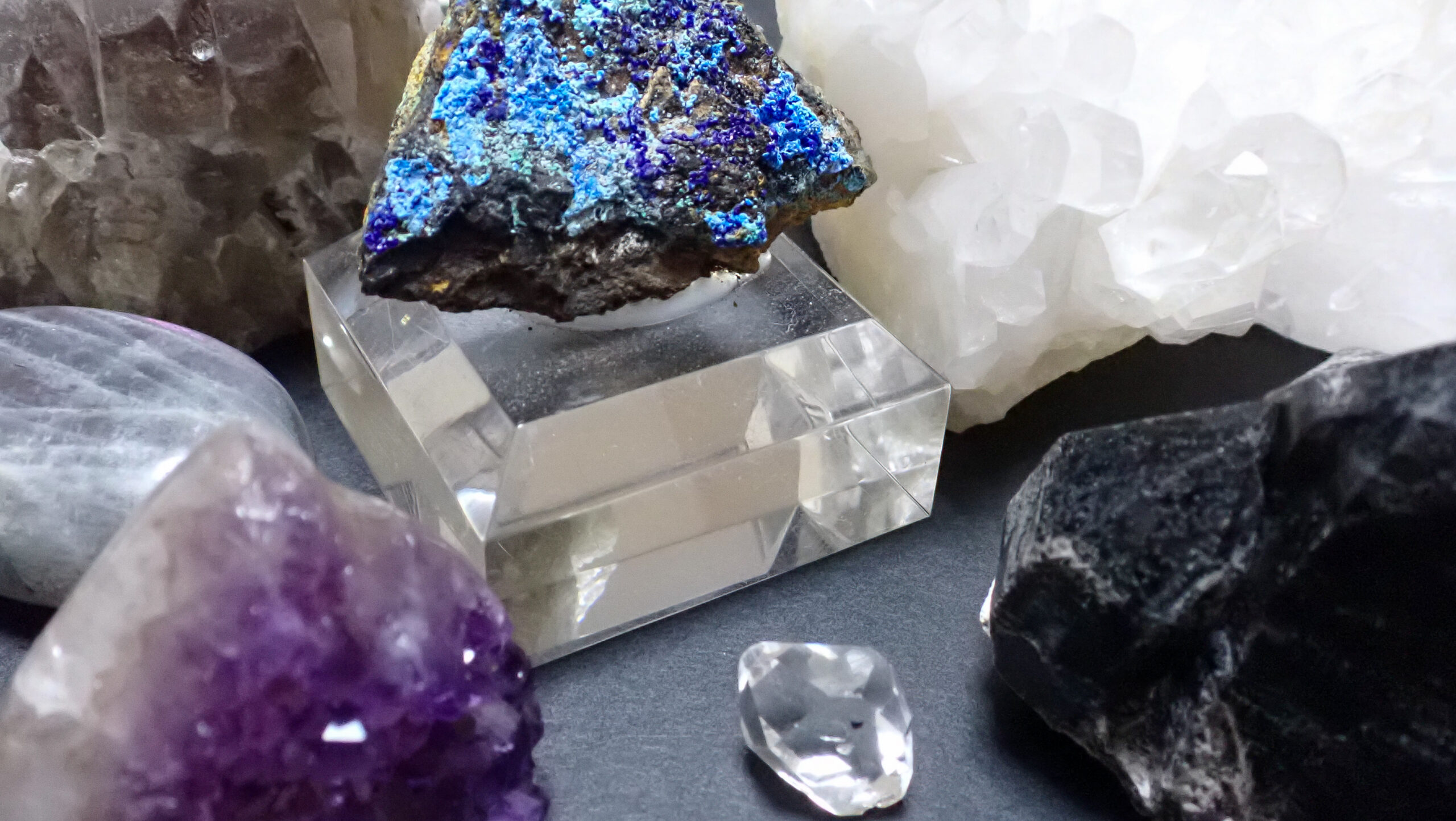 つい買ってしまう水晶を紹介します【石好きブログ】｜カメラ好き